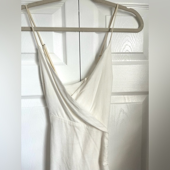 🌷🤍 NWT WHITE LINEN CROSSED STRAP DRESS SIZE XS-S FULLY LINED 🤍🌷 - Picture 3 of 9